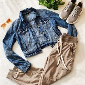 American Eagle jean jacket, size S